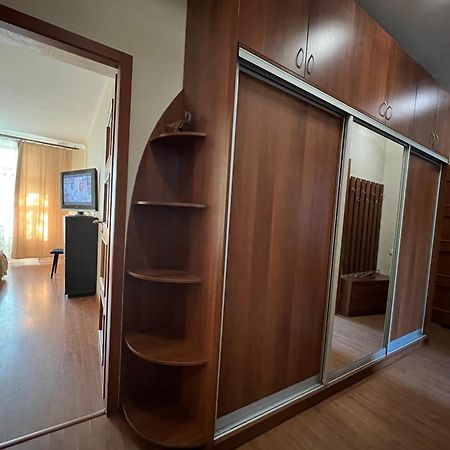 Apartment On Skorykovskyi Lane 4 ドニプロペトロウシク エクステリア 写真