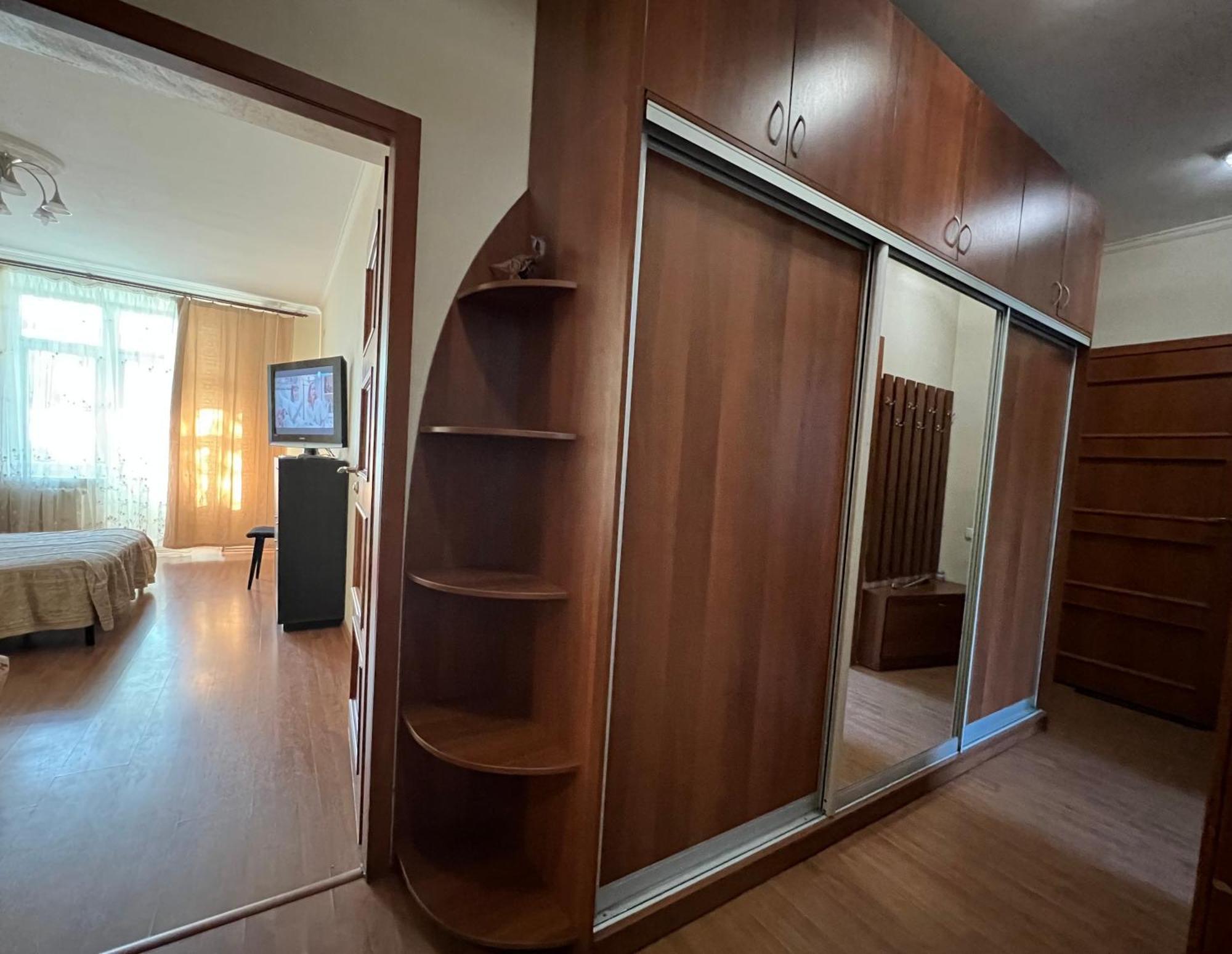 Apartment On Skorykovskyi Lane 4 ドニプロペトロウシク エクステリア 写真