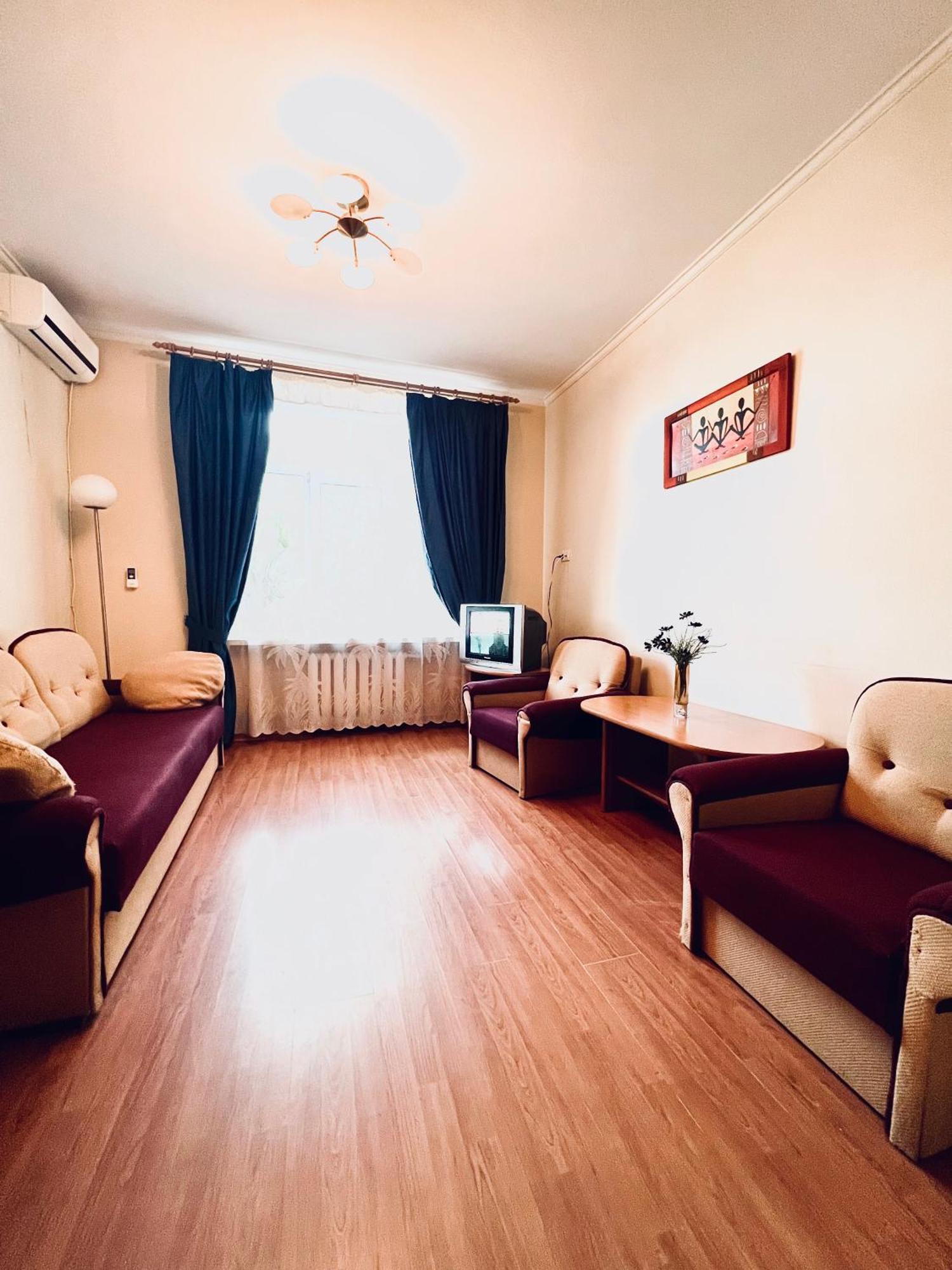 Apartment On Skorykovskyi Lane 4 ドニプロペトロウシク エクステリア 写真