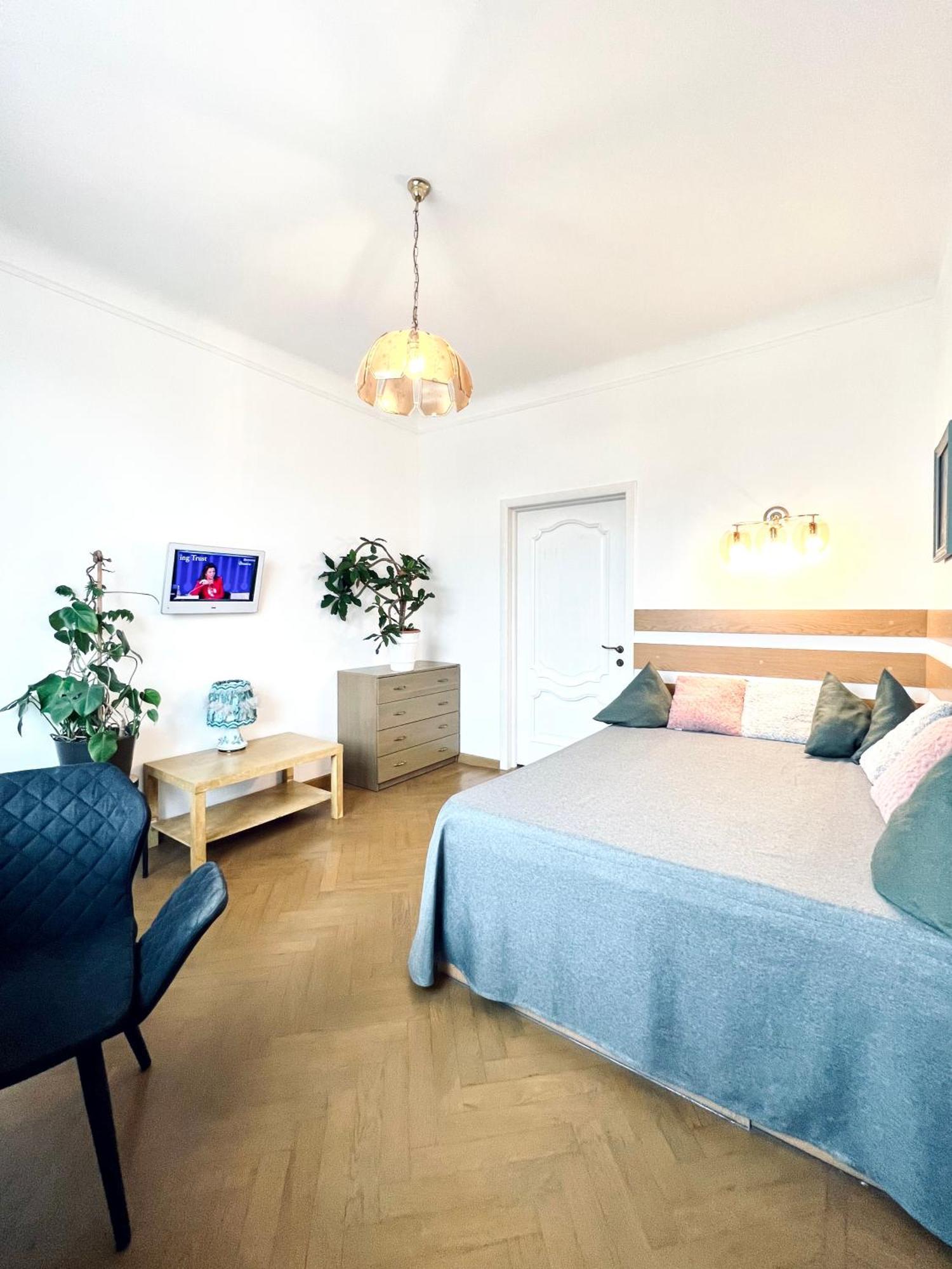 Apartment On Skorykovskyi Lane 4 ドニプロペトロウシク エクステリア 写真